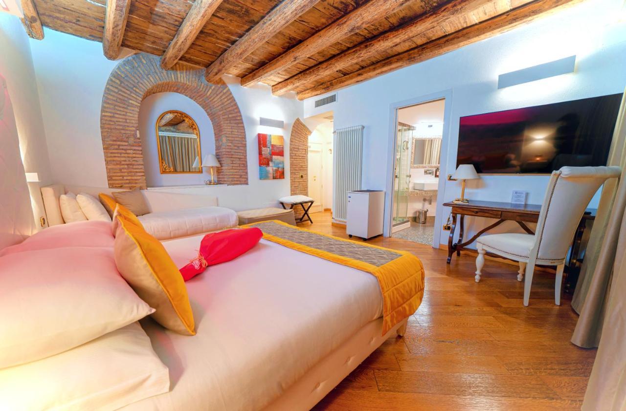Maison Spagna Suites Рим Екстериор снимка
