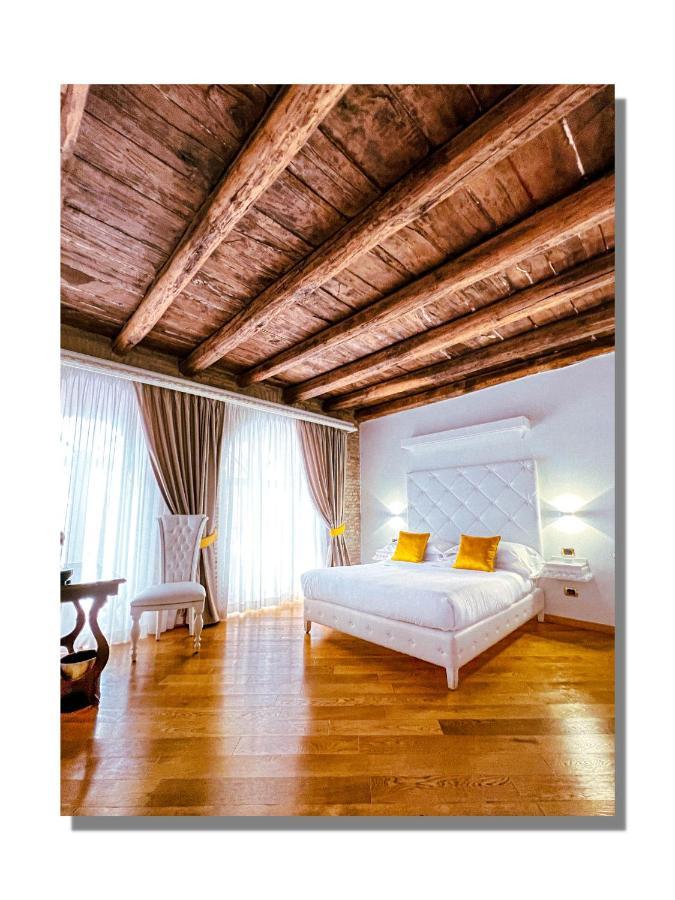 Maison Spagna Suites Рим Екстериор снимка